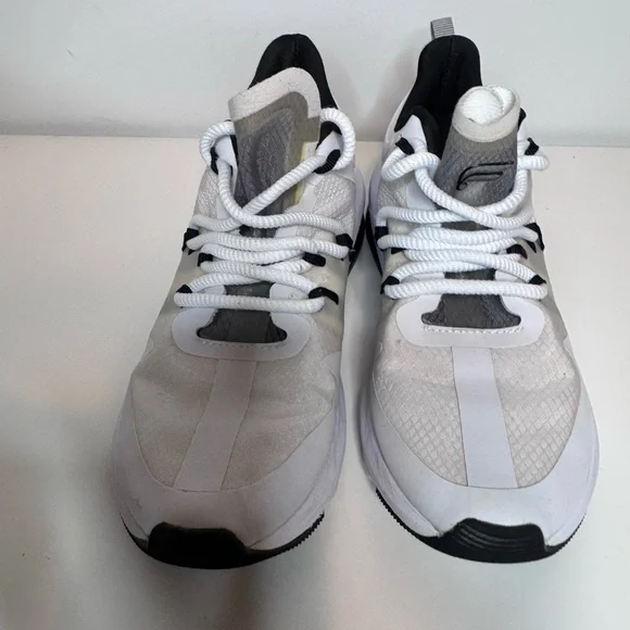 Fabletics Palms Performance Sneaker - Picture 2 of 4